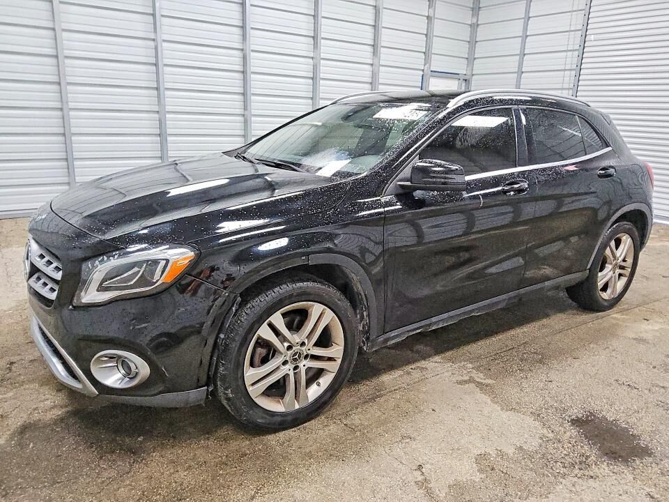 2019 MERCEDES-BENZ GLA-Class
