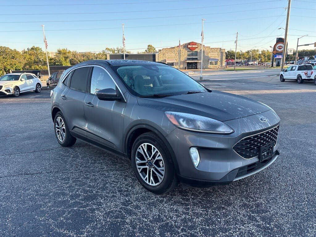 2022 FORD Escape