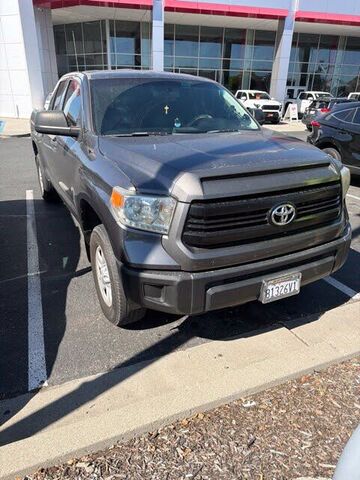 2015 TOYOTA Tundra