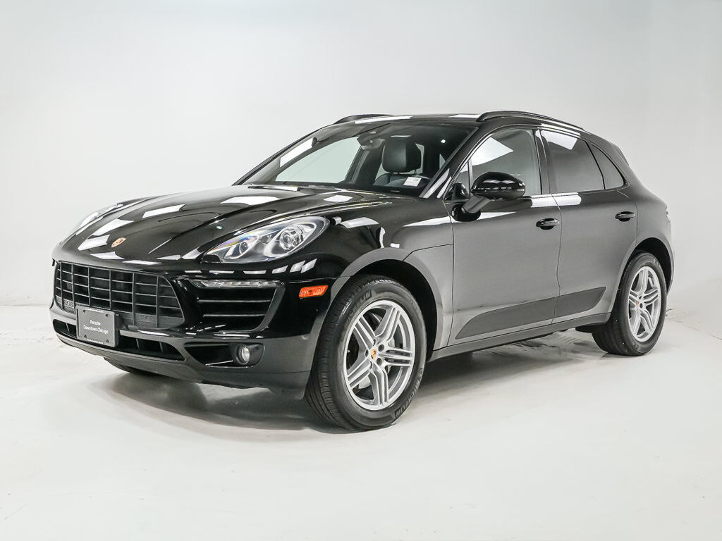2017 PORSCHE Macan