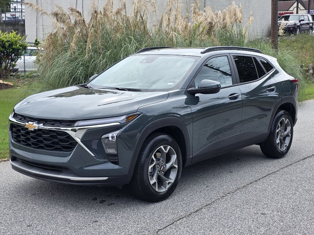 2026 CHEVROLET Trax