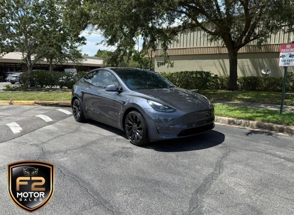 2022 TESLA Model Y
