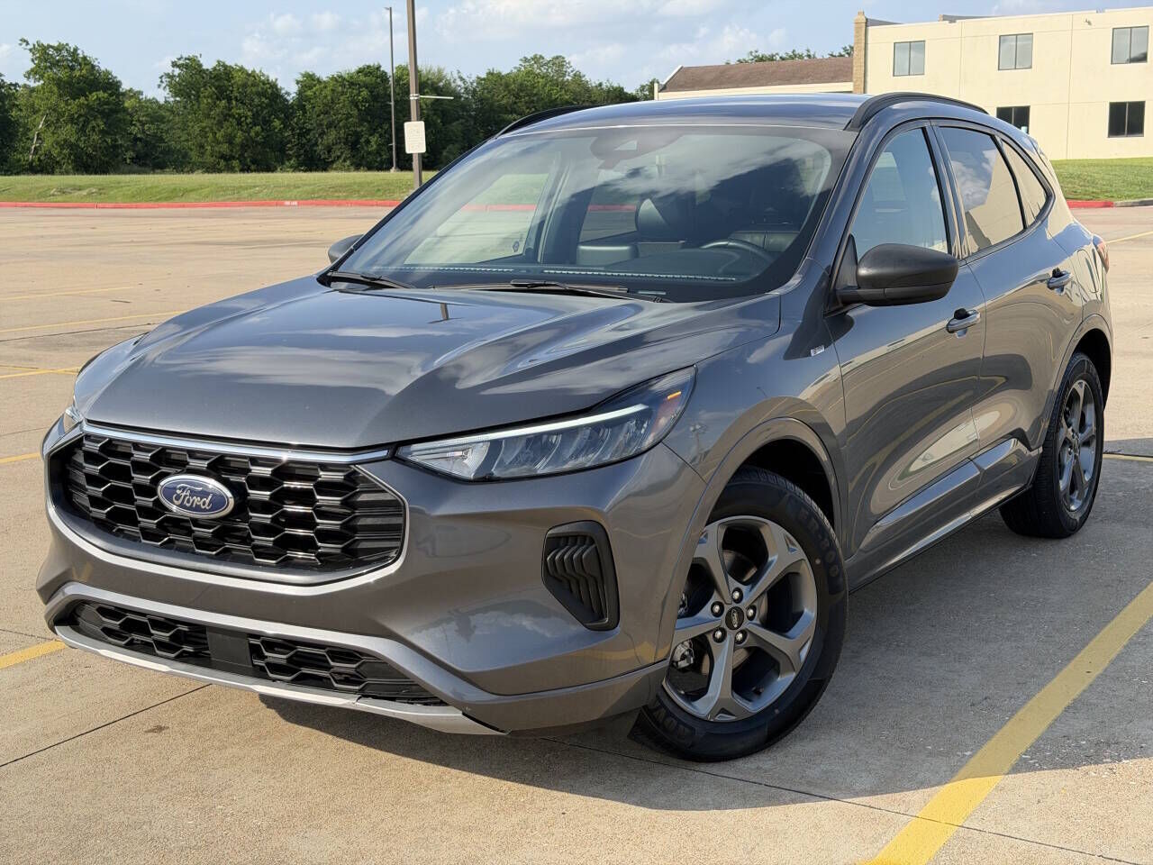 2024 FORD Escape