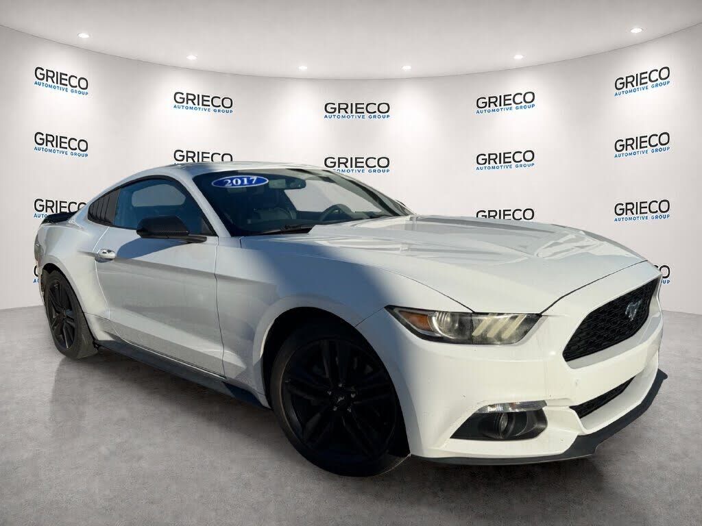 2017 FORD Mustang