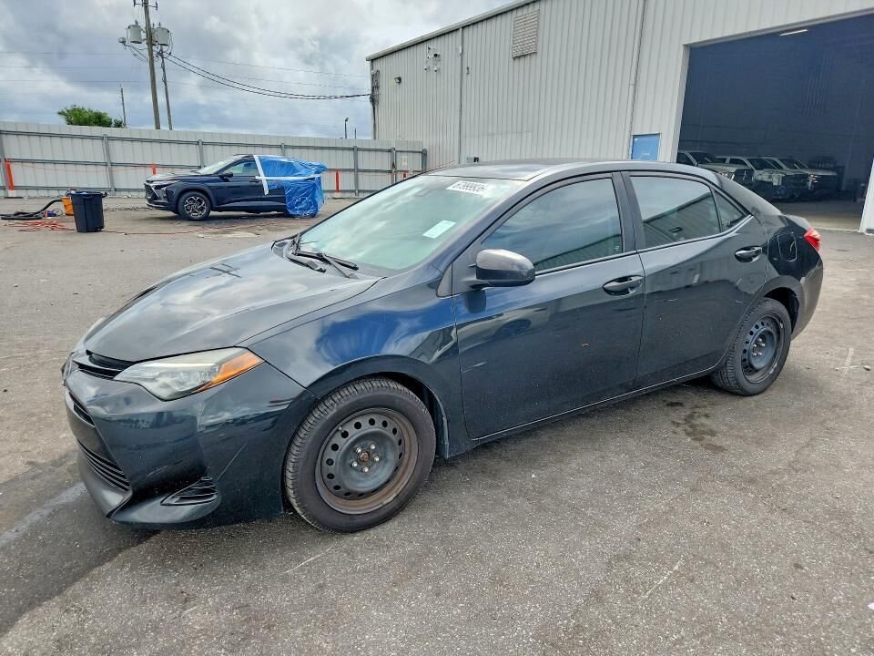 2017 TOYOTA Corolla