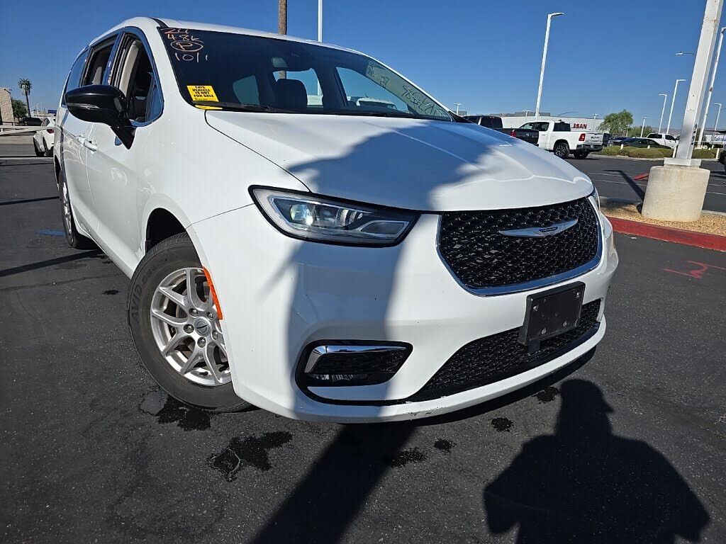 2024 CHRYSLER Pacifica