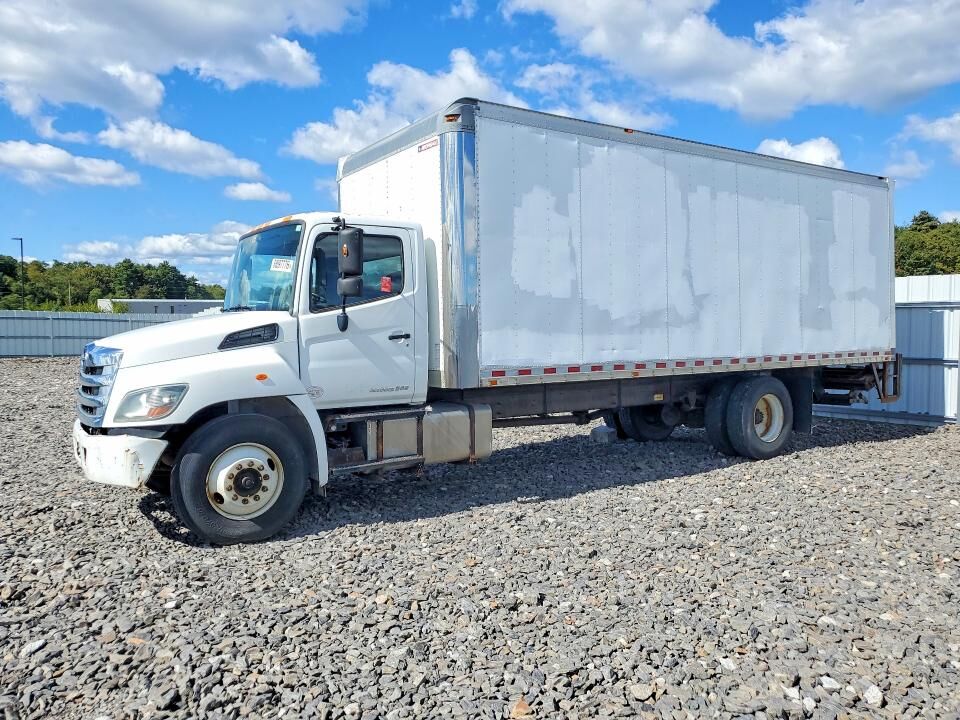 2016 HINO Conventional Type Truck