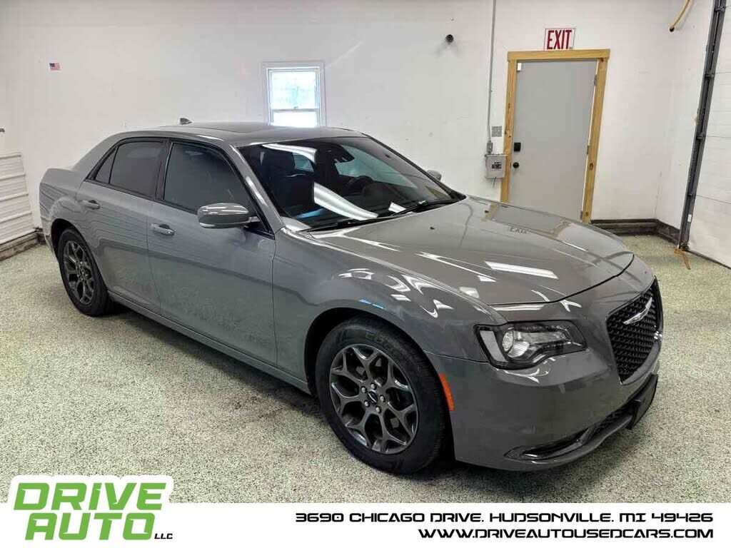 2017 CHRYSLER 300