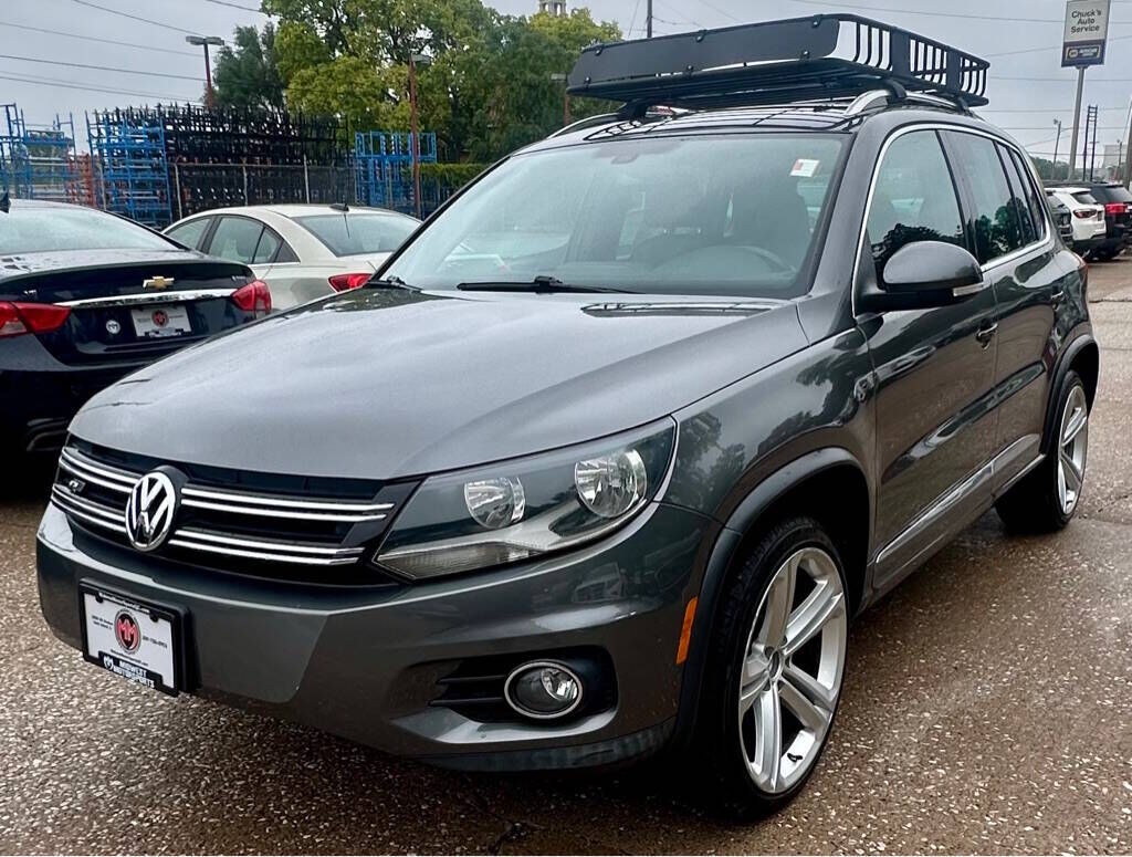 2016 VOLKSWAGEN Tiguan