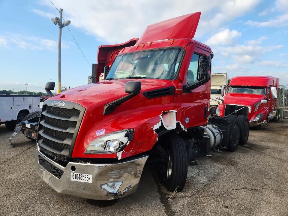 2023 FREIGHTLINER Cascadia