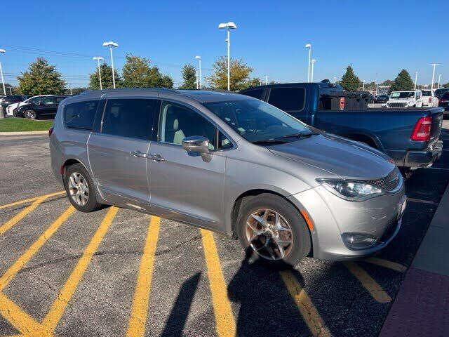 2017 CHRYSLER Pacifica