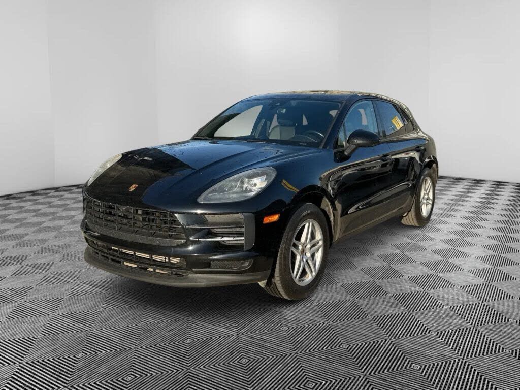 2019 PORSCHE Macan