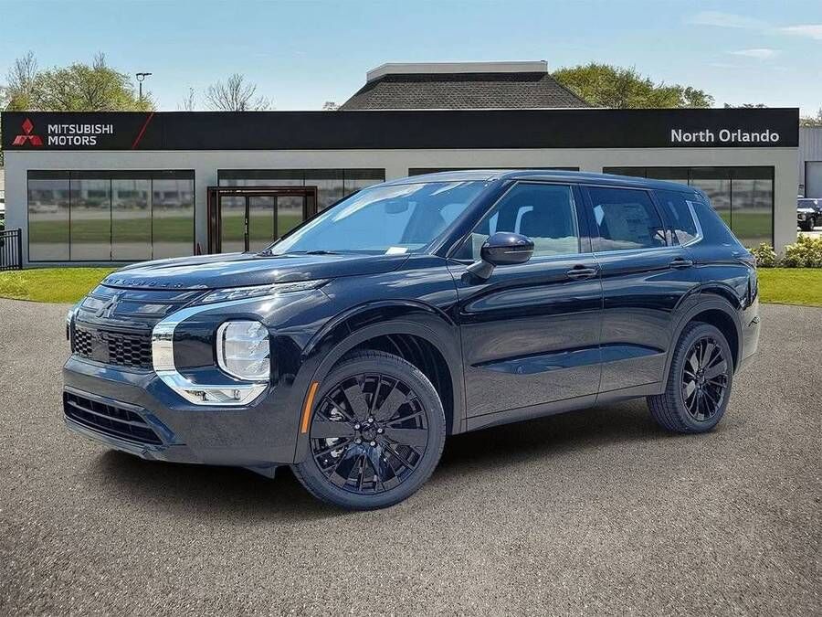 2026 MITSUBISHI Outlander