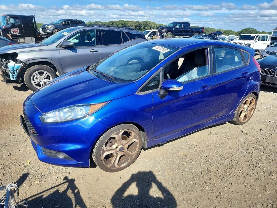 2015 FORD Fiesta