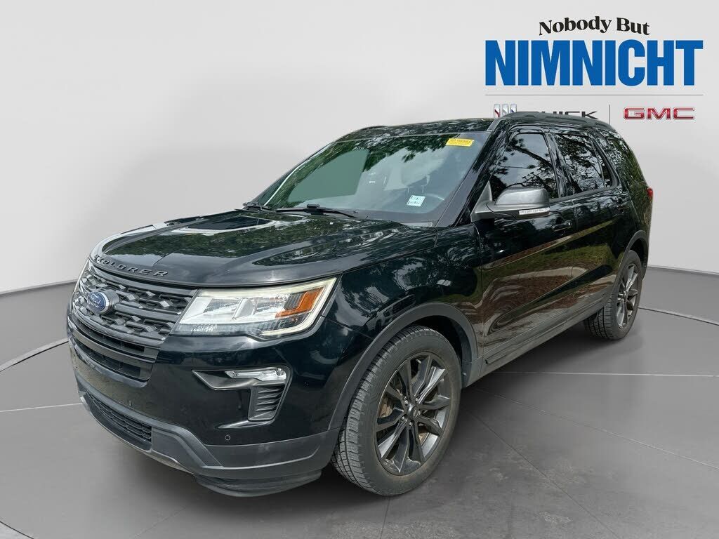 2018 FORD Explorer