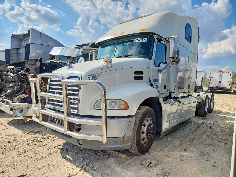 2016 MACK CXU