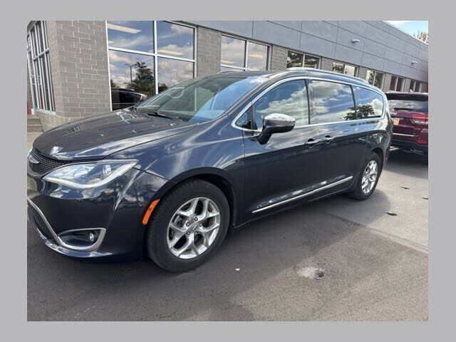2019 CHRYSLER Pacifica