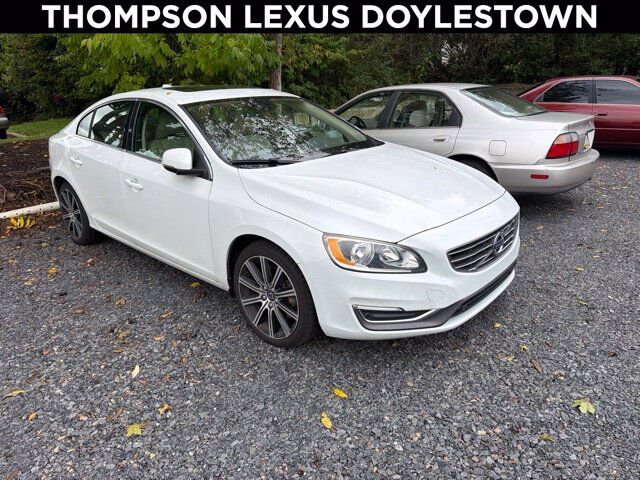 2016 VOLVO S60