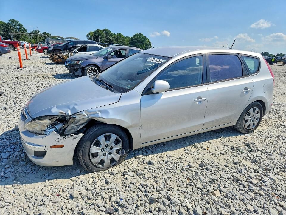2012 HYUNDAI Elantra