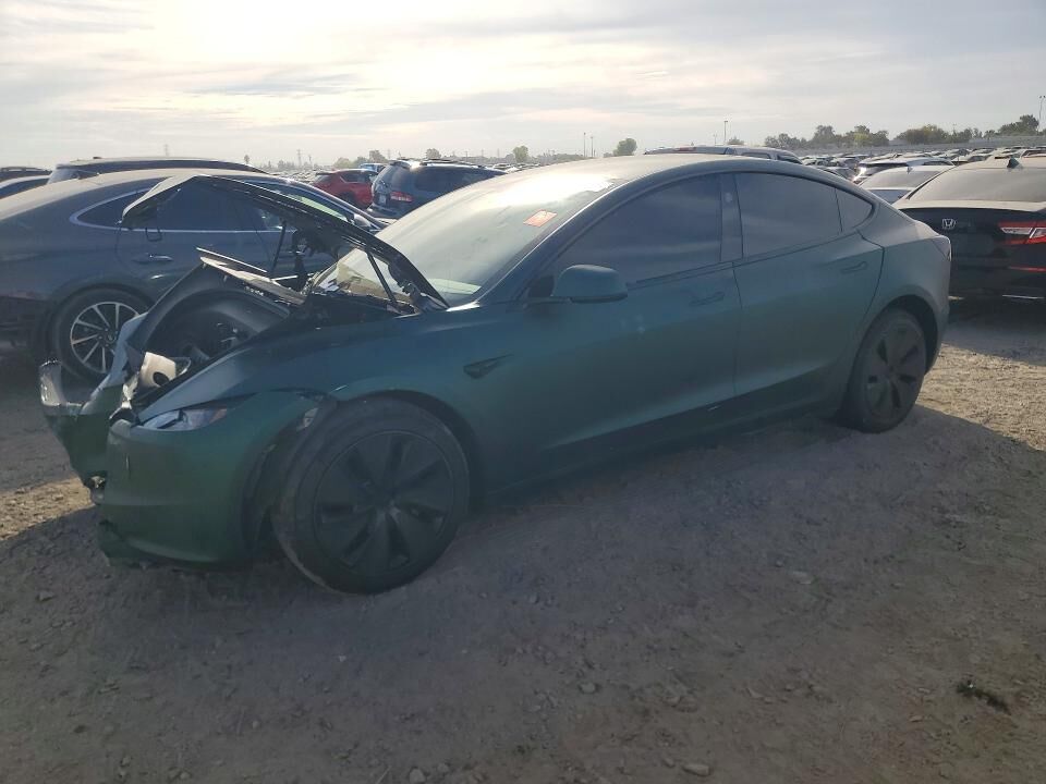 2024 TESLA Model 3
