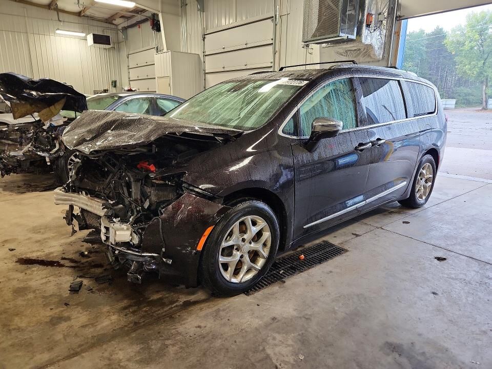 2017 CHRYSLER Pacifica