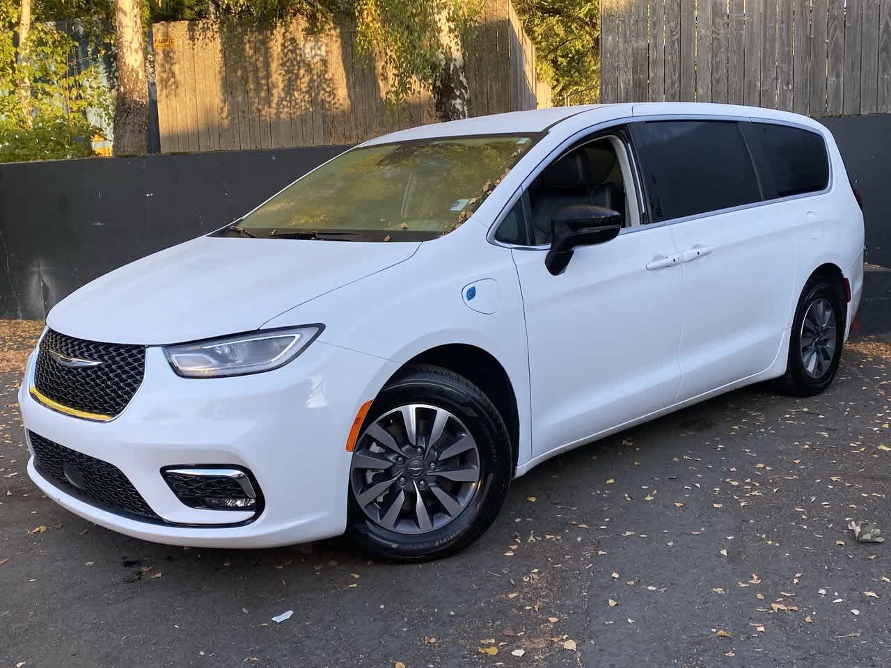 2024 CHRYSLER Pacifica