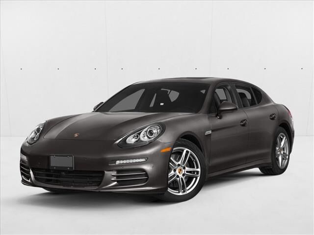 2015 PORSCHE Panamera