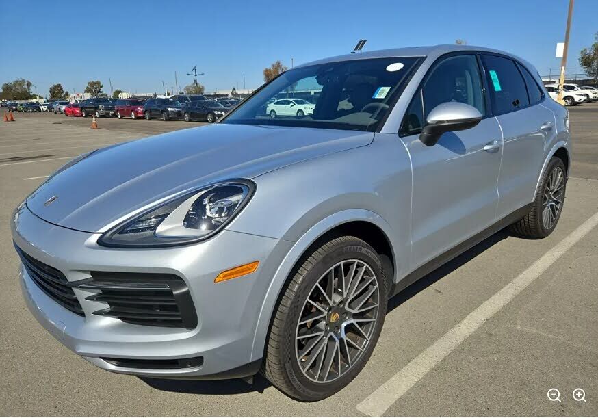 2019 PORSCHE Cayenne
