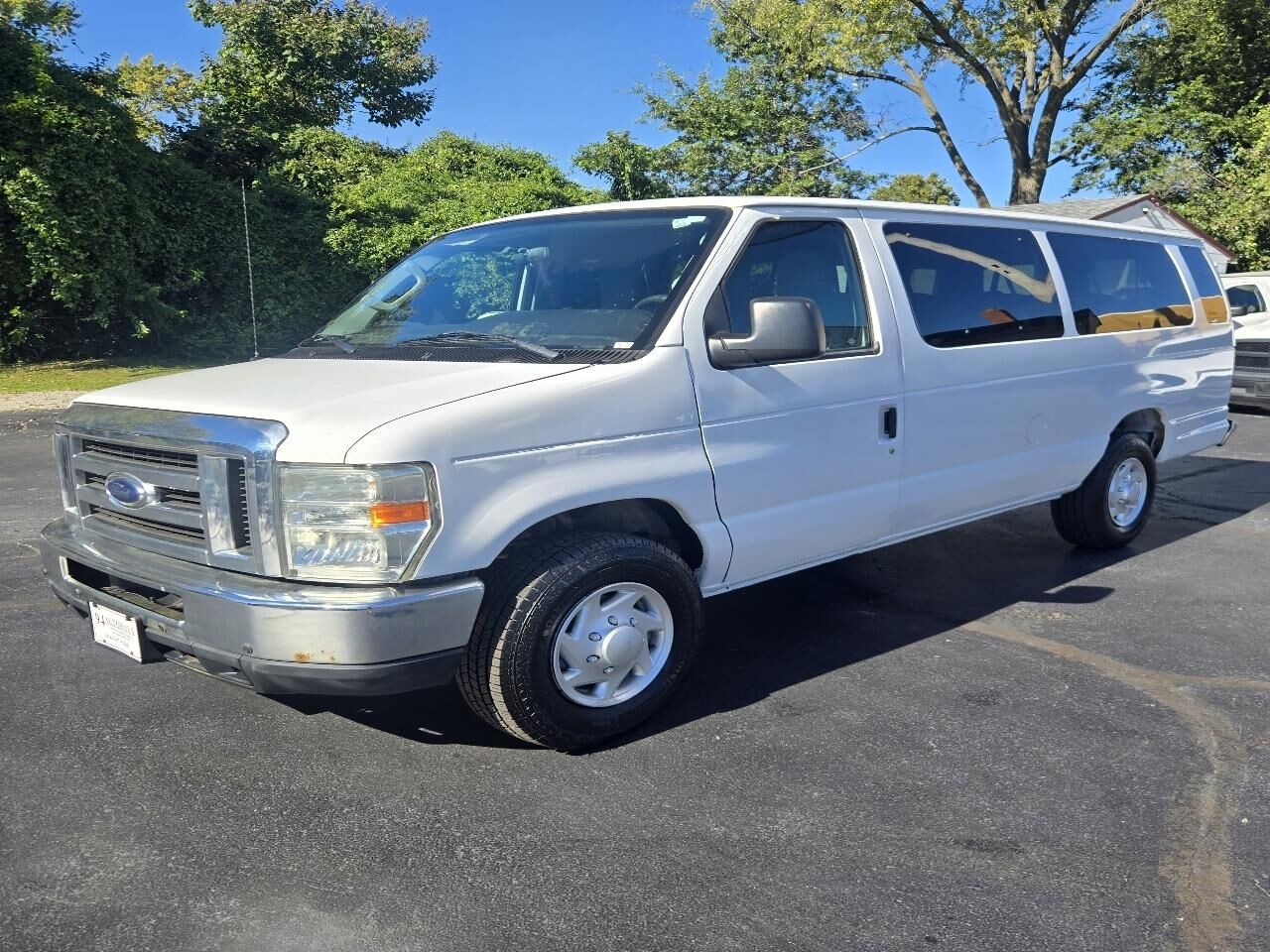 2012 FORD E-350