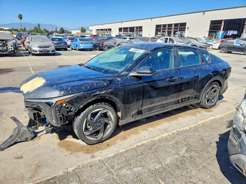 2025 KIA K4
