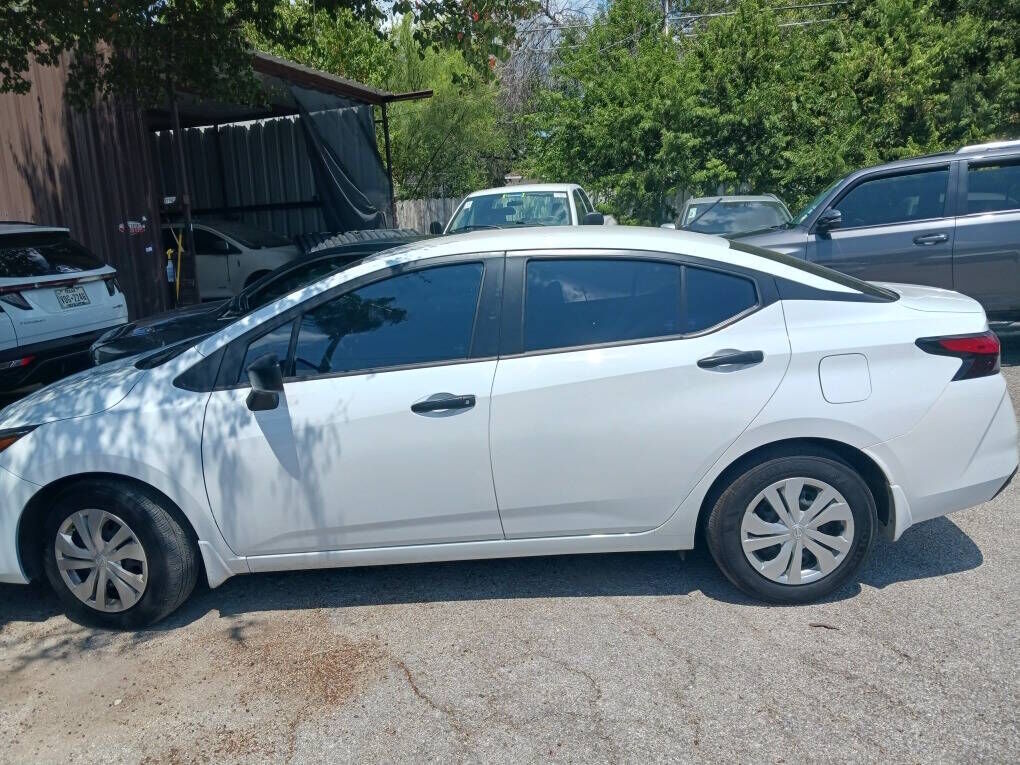 2025 NISSAN Versa