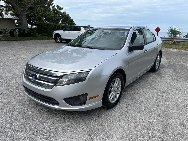 2011 FORD Fusion