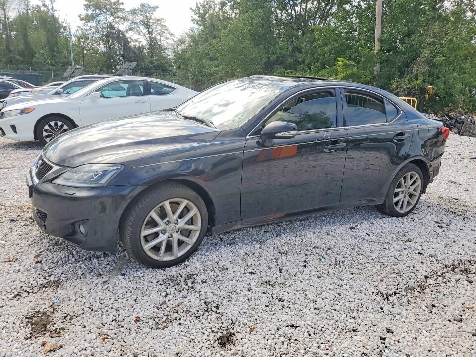 2011 LEXUS IS