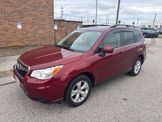 2015 SUBARU Forester