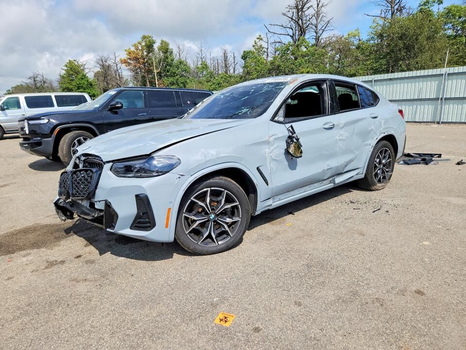 2023 BMW X4