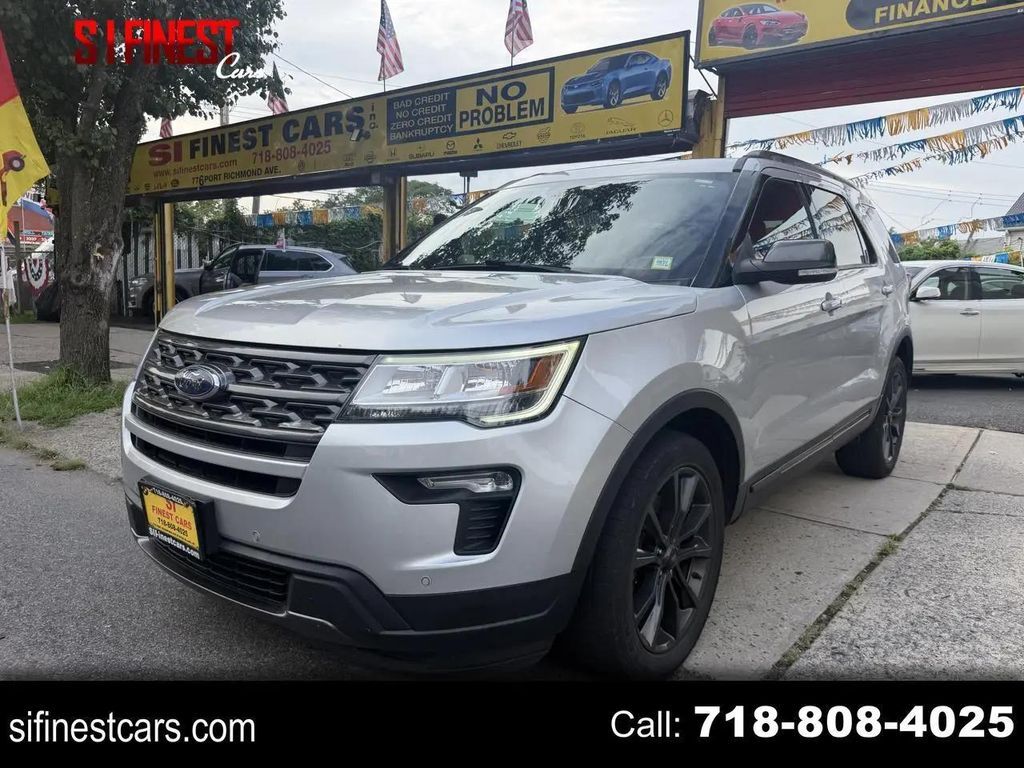 2018 FORD Explorer