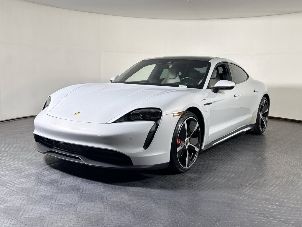 2021 PORSCHE Taycan
