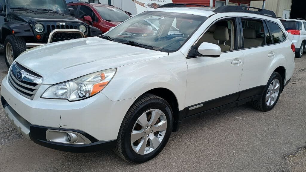 2011 SUBARU Outback