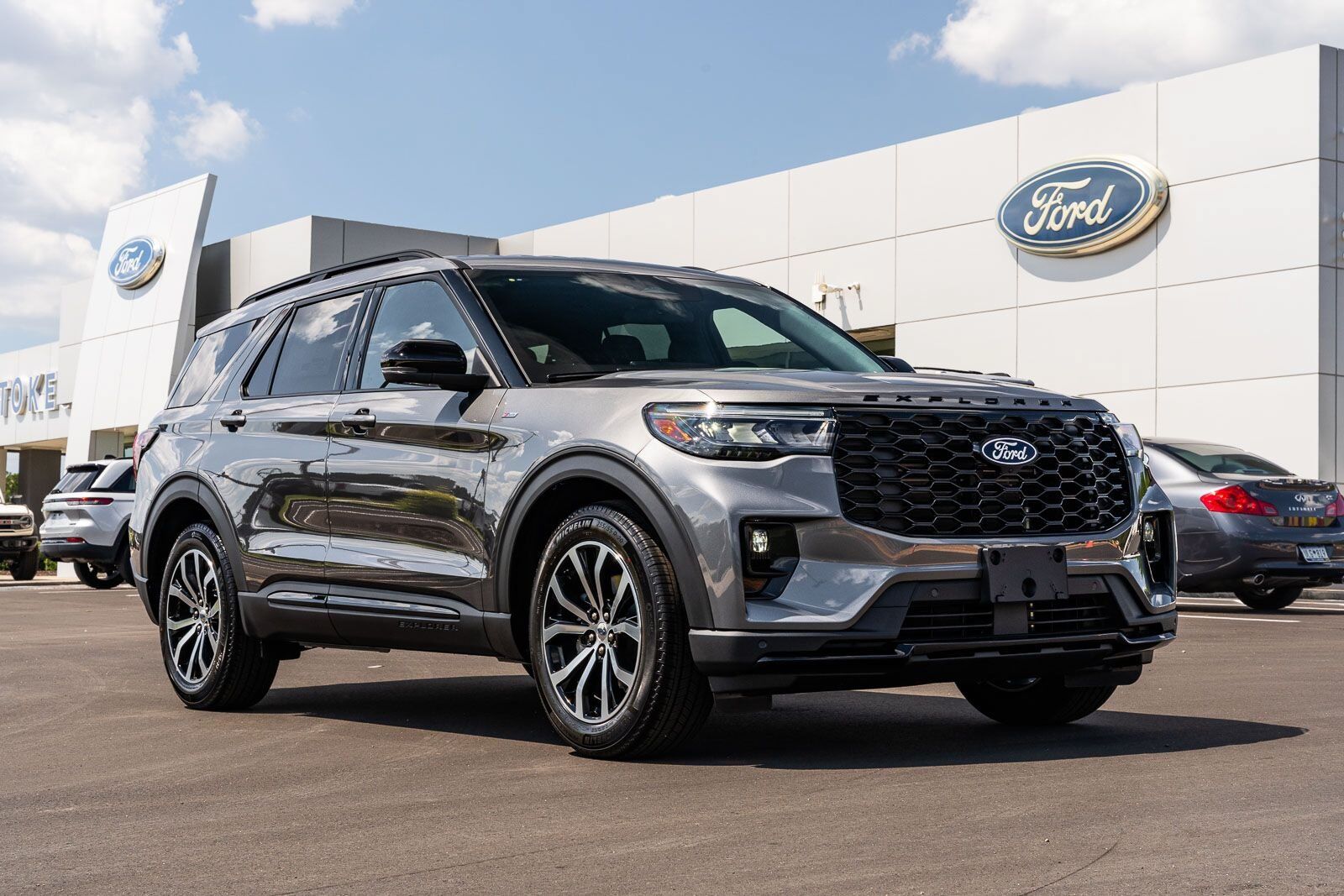 2027 FORD Explorer