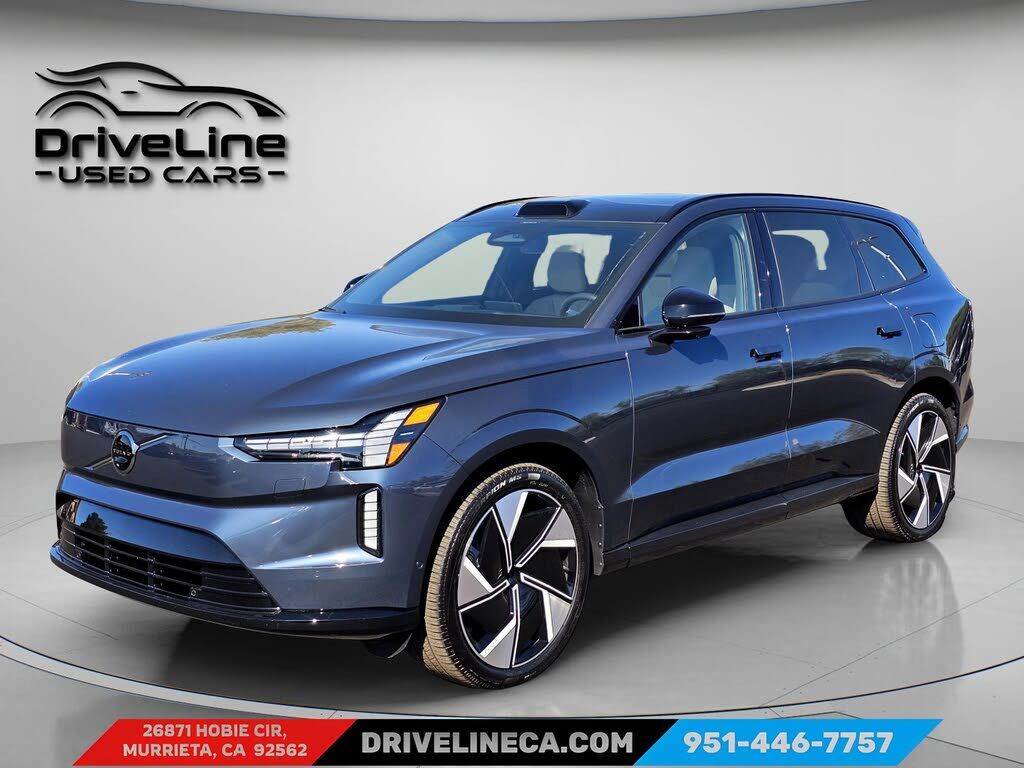 2025 VOLVO EX90
