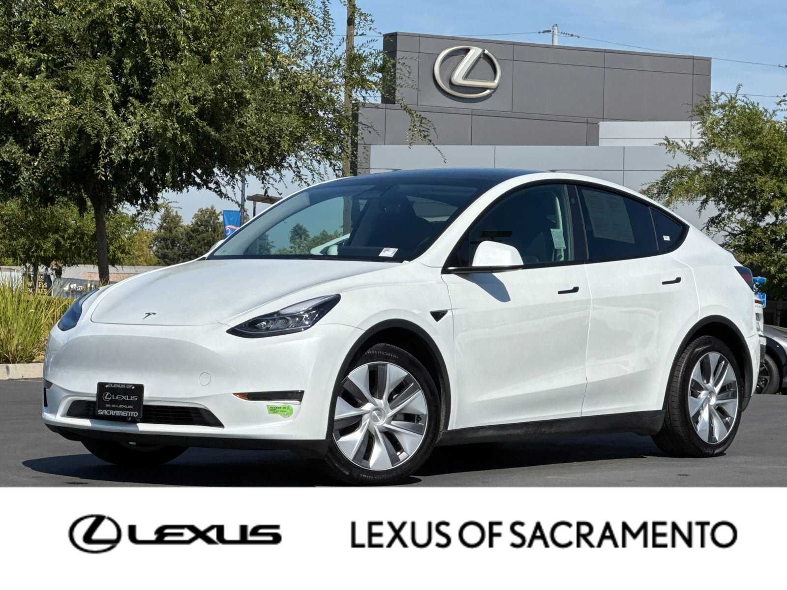 2023 TESLA Model Y