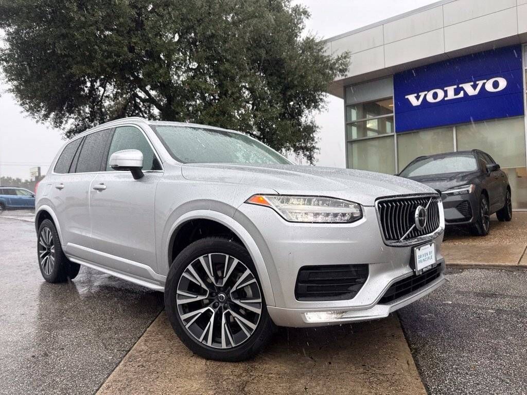 2022 VOLVO XC90