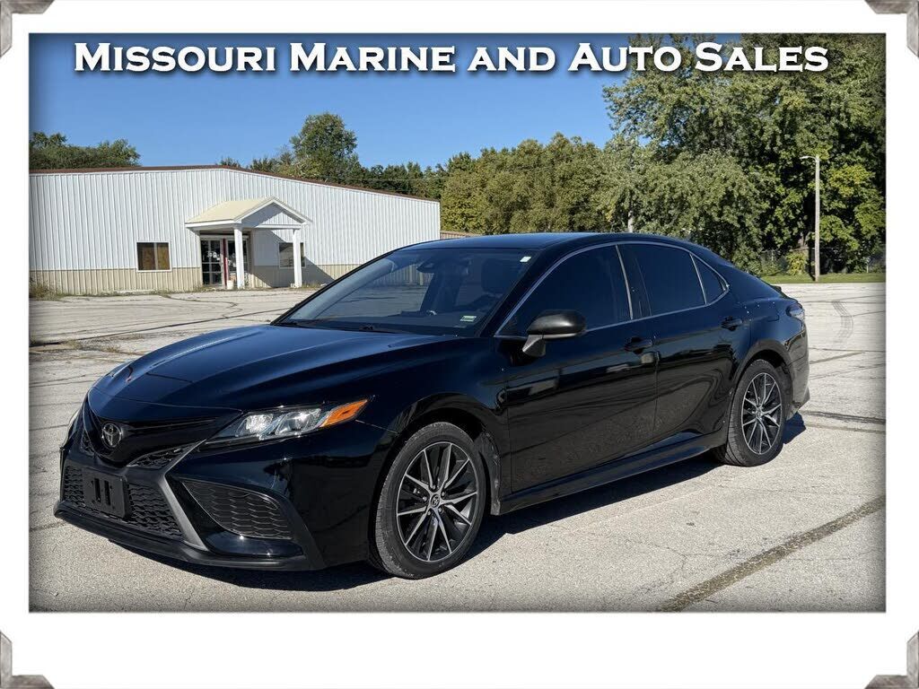 2021 TOYOTA Camry