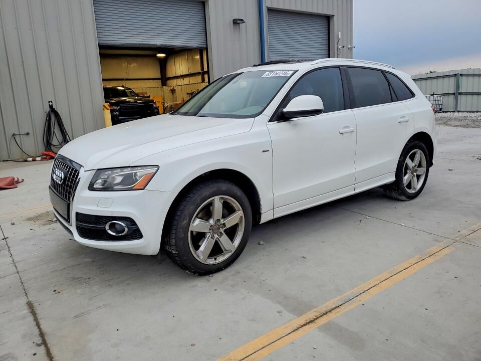 2011 AUDI Q5