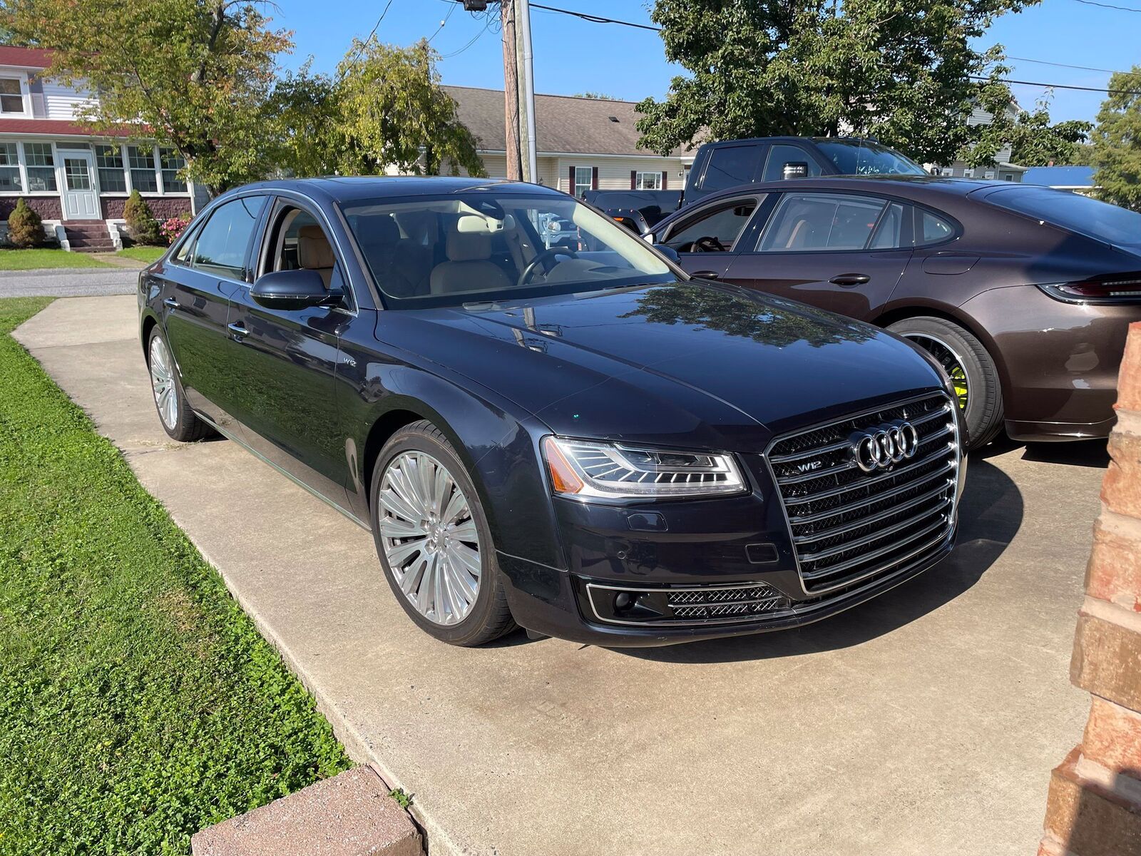 2016 AUDI A8
