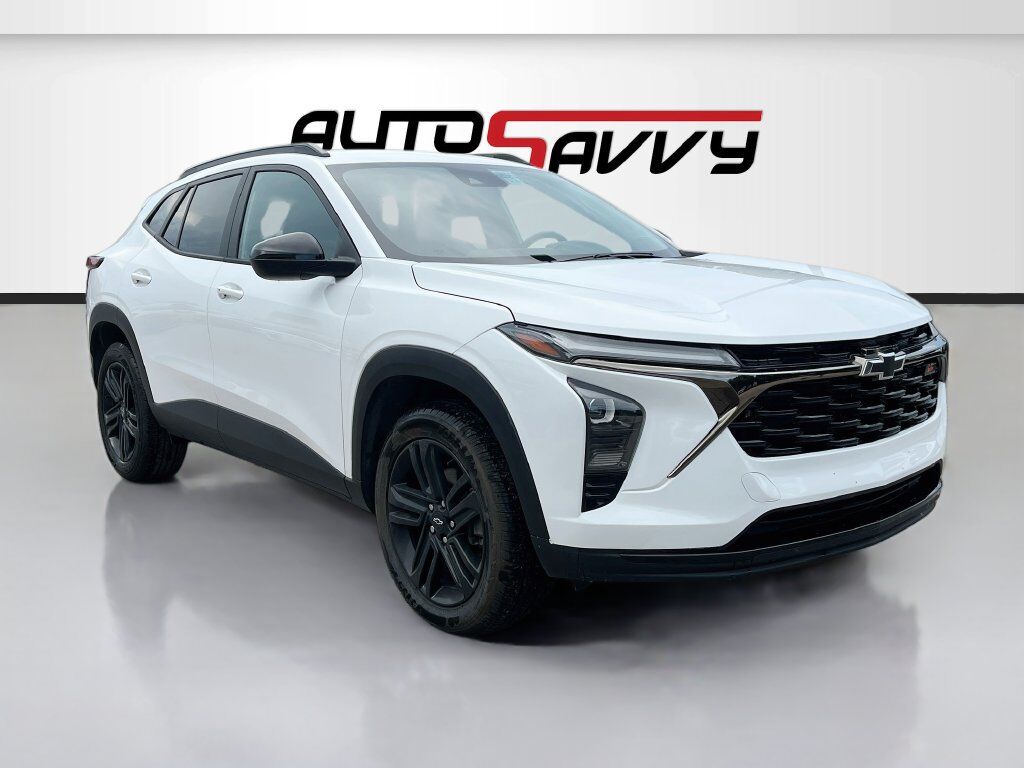 2025 CHEVROLET Trax