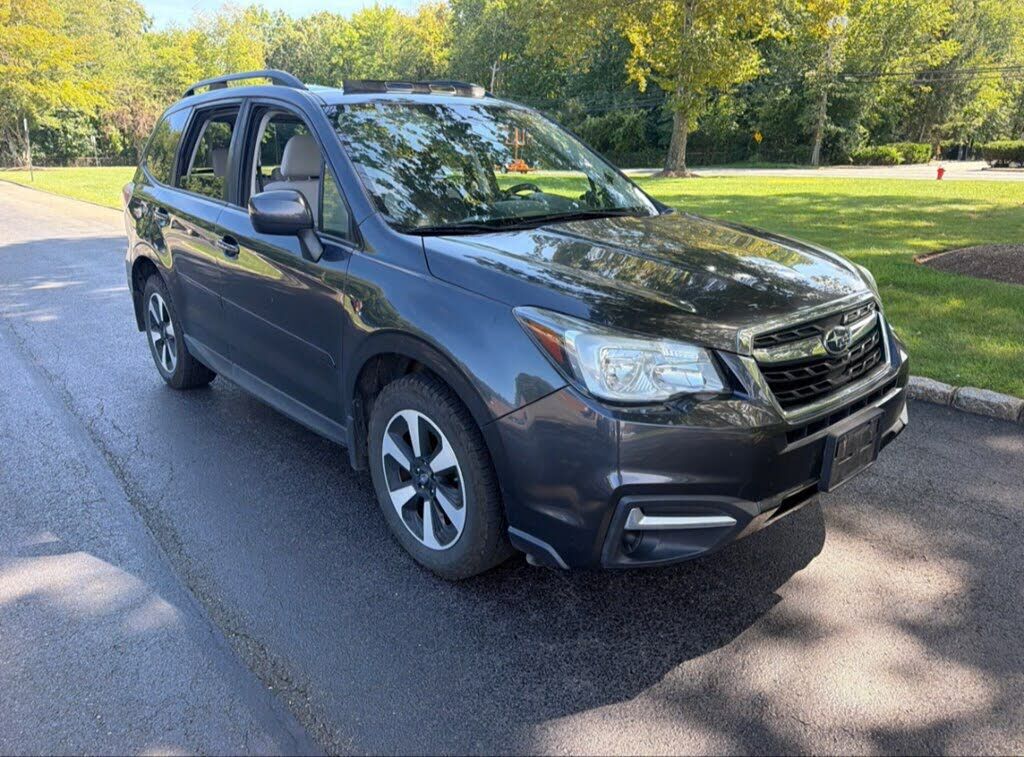 2018 SUBARU Forester