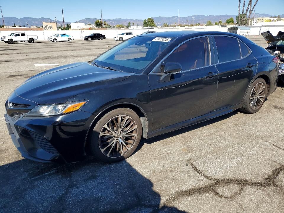 2018 TOYOTA Camry