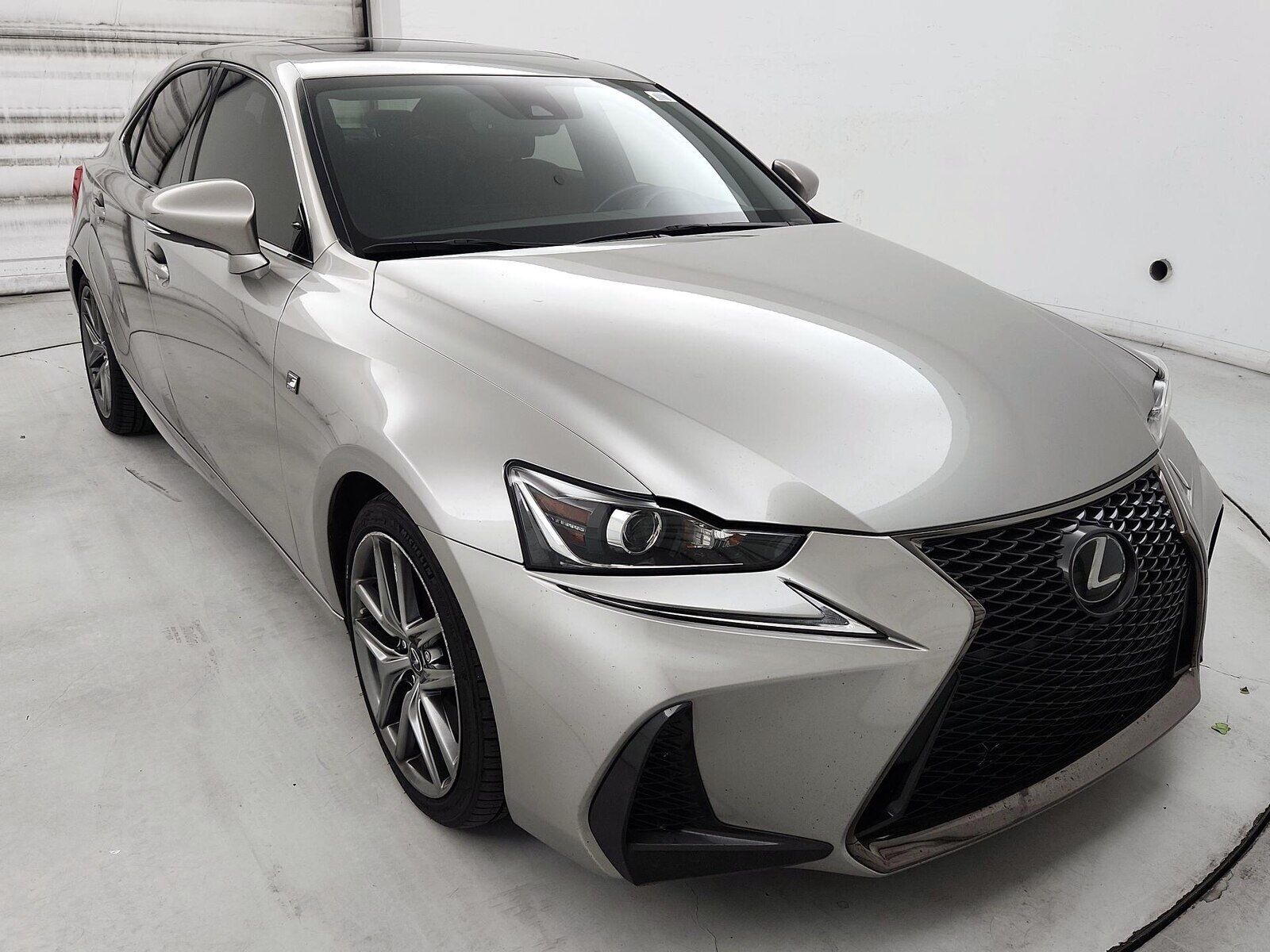 2017 LEXUS IS