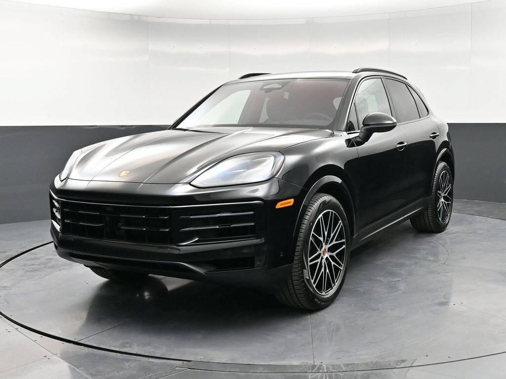 2026 PORSCHE Cayenne